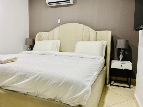 Shortlethomes - 5 Star Short Let Apartment In Lekki Phase 1