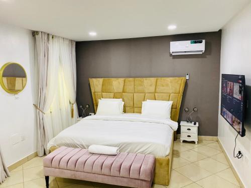 Shortlethomes - 5 Star Short Let Apartment In Lekki Phase 1