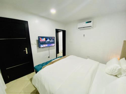 Shortlethomes - 5 Star Short Let Apartment In Lekki Phase 1