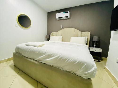 Shortlethomes - 5 Star Short Let Apartment In Lekki Phase 1