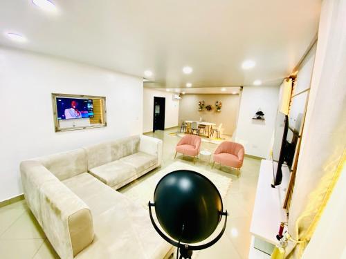 Shortlethomes - 5 Star Short Let Apartment In Lekki Phase 1
