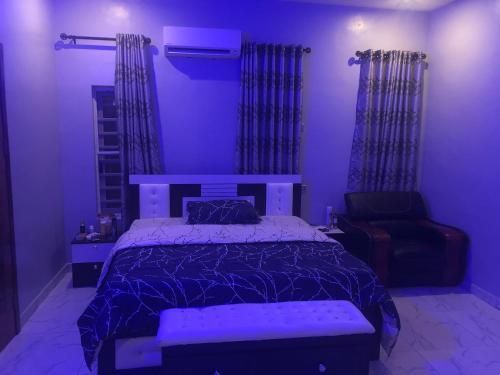 2 Bedroom Luxurious Apartment With Modern Kitchen And Setting.