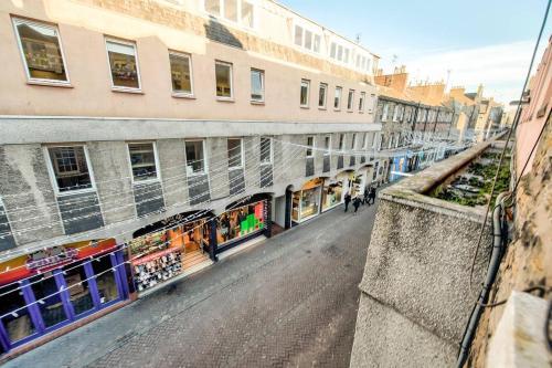 Altido Perfect Location! - Charming Rose St Apart For 4