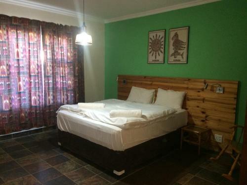 Apartamento Edi's B&B And Bratwurst Sausage Restaurant
