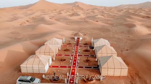 Ideal Desert Camp