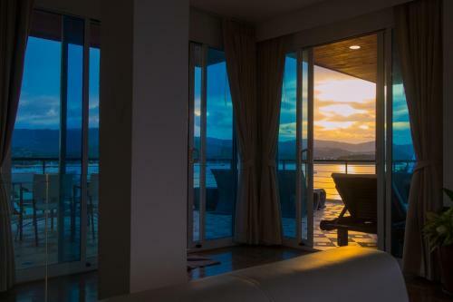 Celebrity Ocean View Villa