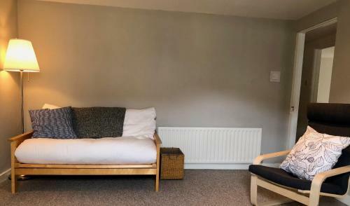 Large Central Falmouth Apartment With Views And Parking