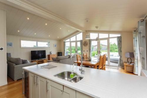 Haven Lakeside View Super Lodge,nr Cartmel Racecourse