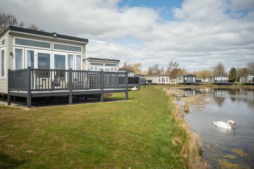 New Haven Lakeside Lodge, Nr Cartmel Racecourse