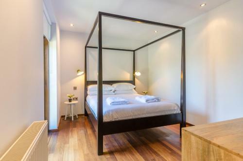 Villa Luxury Victorian School With Views Of Harbour