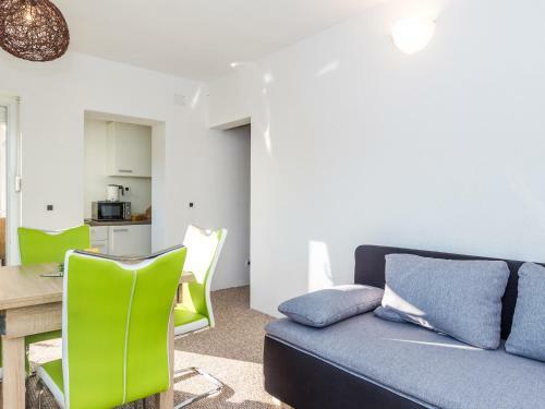 Selak Apartments