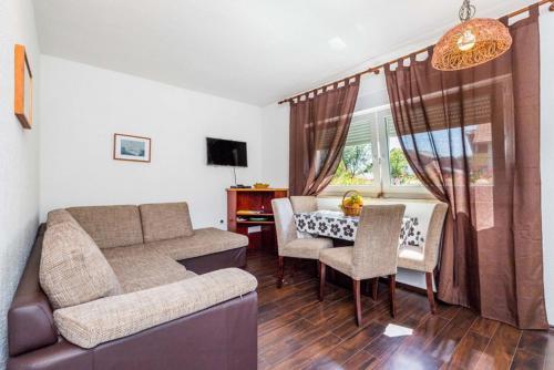 Selak Apartments