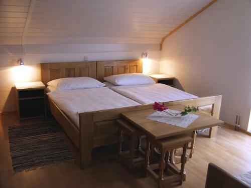 Hostal The White House