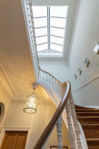 Laurell House, Melrose
