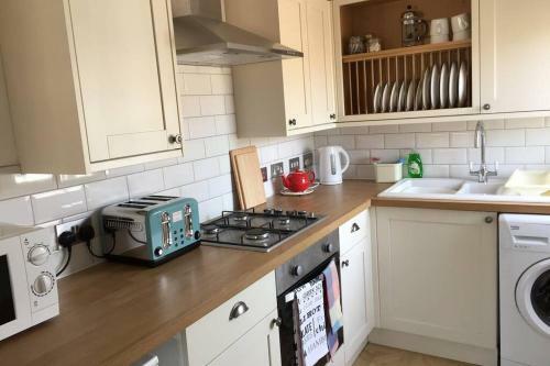 Trendy Apartment Close To Gloucester Quays/docks