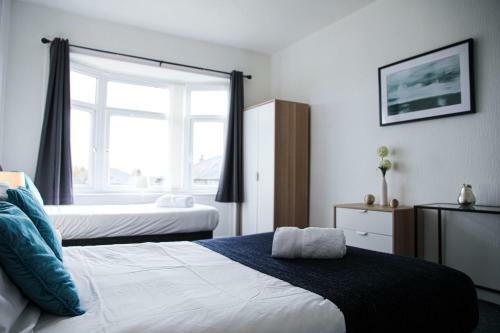 Apartamento Glasgow, 3 Bed Flat With Free Street Parking