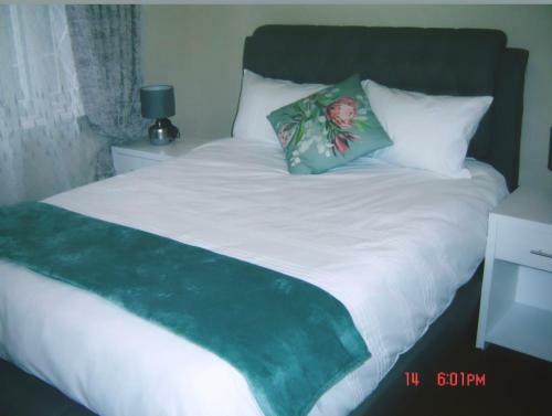 Fairview Holiday Home-or Tambo Airport
