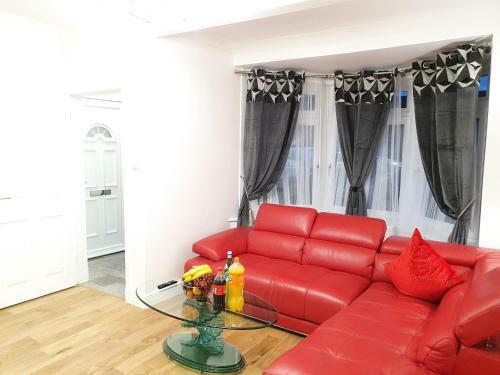 Apartamento Glasgow Comfortable And Modern 3 Bedroom Mid Terraced Villa