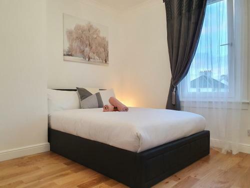 Apartamento Glasgow Comfortable And Modern 3 Bedroom Mid Terraced Villa