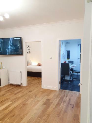 Apartamento Glasgow Comfortable And Modern 3 Bedroom Mid Terraced Villa