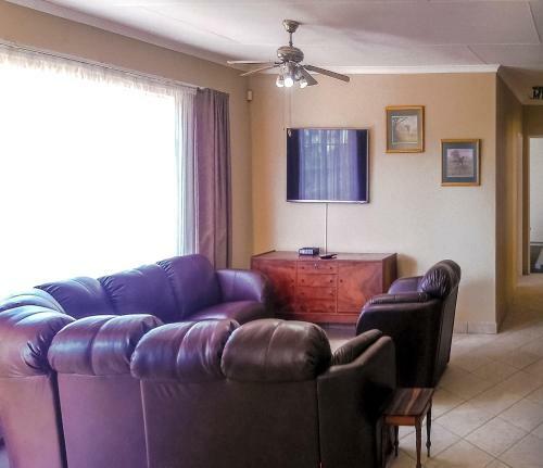 Villa Krugersdorp Self Catering 3 Bedroom Home