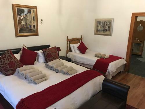 Hostal Towerzicht Guest House