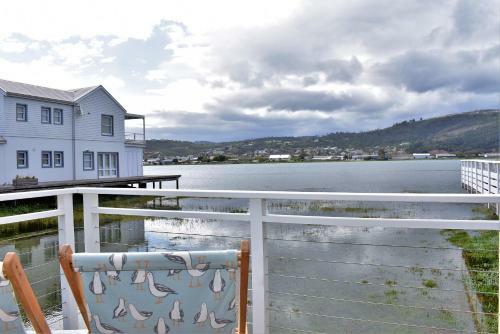 Blissful Dayz - 2 Bed House & 1 Bed Cottage