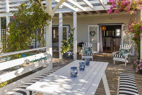 Thesen Lagoon House