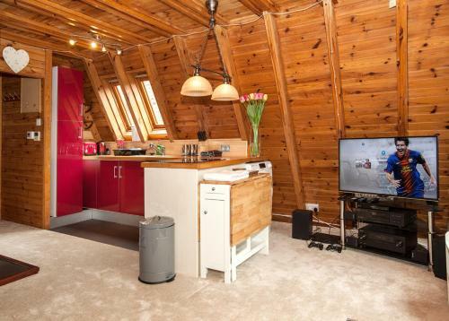 Grafham Water Lodge