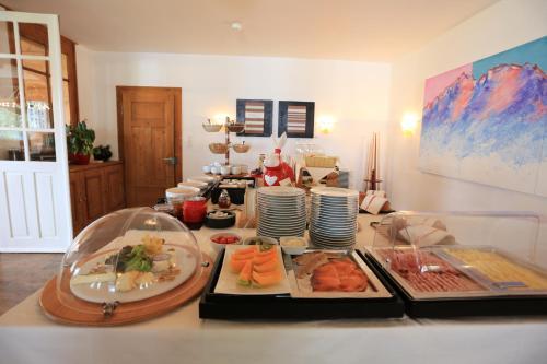 Hotel P�stli