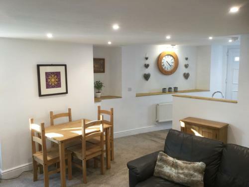 Crossways Corner Cottage