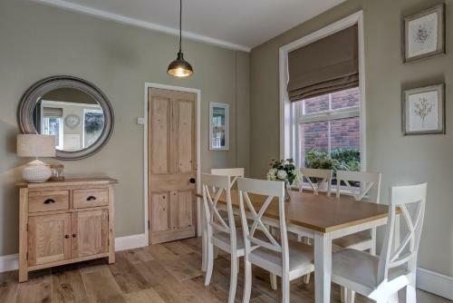 Coastal Holiday Cottage In Heacham, Norfolk