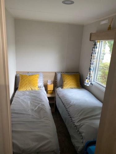 Havens Combe Haven Holiday Park Caravan Hire - The Ridge 275