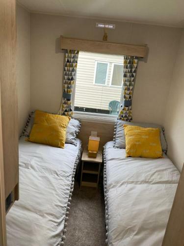 Havens Combe Haven Holiday Park Caravan Hire - The Ridge 275