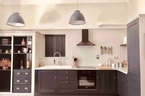 Seaside Escape - Gorgeous 2 Bed Apartment In St-leonards-on-sea