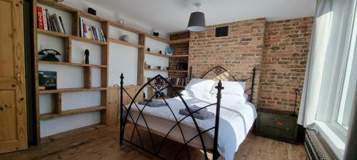Stunning 5 Bed Townhouse, 5 Mins From The Sea
