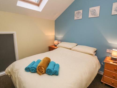 6 Strawberry Hill