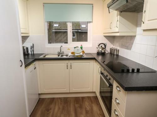6 Strawberry Hill