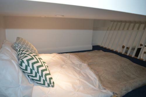 Hostal Grooms House