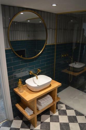 Hostal Grooms House