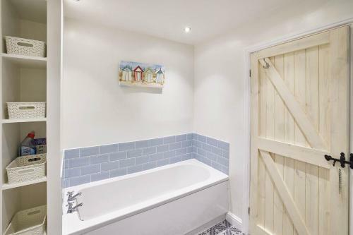 Host & Stay - Willow Cottage