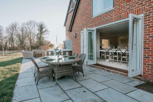 Hayward House, Hot Tub, Large Garden