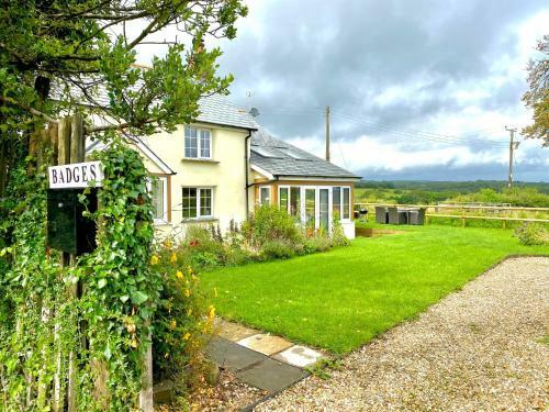 Charming Cottage For 5 Near Dartmoor Beach Pub