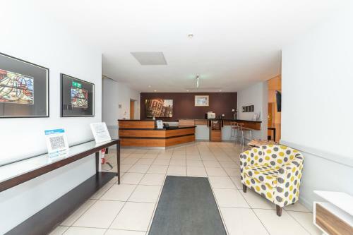 Apartamento Charming 20-bed Self Contained Dwelling In Hook