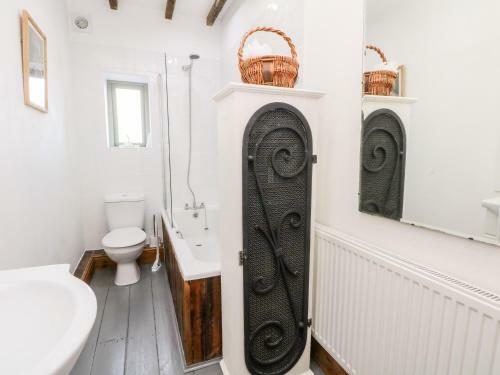 2 Oddfellows Cottages