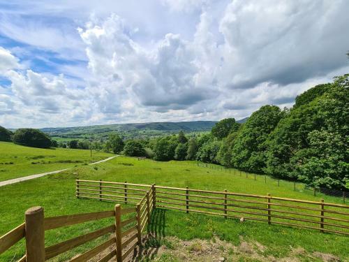 Lodge Peak District Shepherds Hut