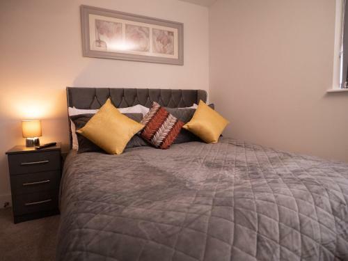 Villa Sav 5 Bedroom Executive Detached House In Leicester