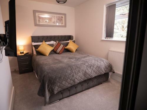 Villa Sav 5 Bedroom Executive Detached House In Leicester