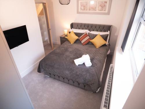 Villa Sav 5 Bedroom Executive Detached House In Leicester