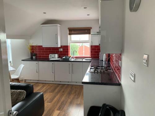 Modern Apartment Close To City Centre With Parking